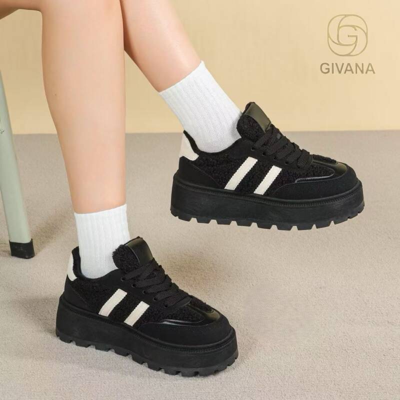 Buty sportowe damskie Roz 36-41/12 par